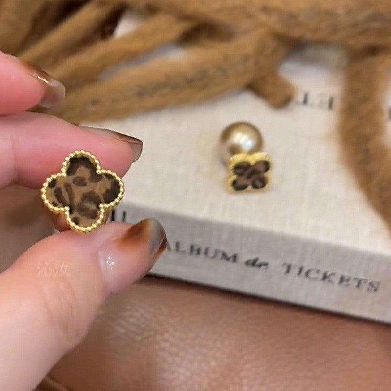 Leopard Clover Pearl Earrings