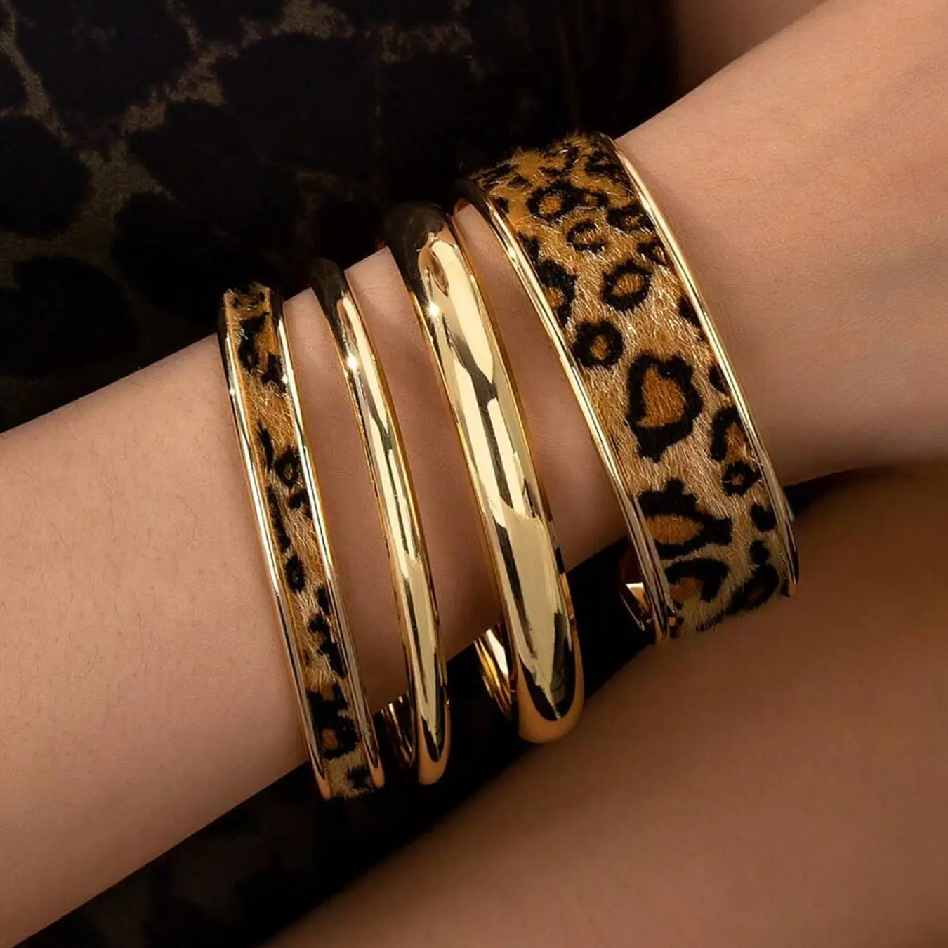 4pc Leopard Print Bracelet Set