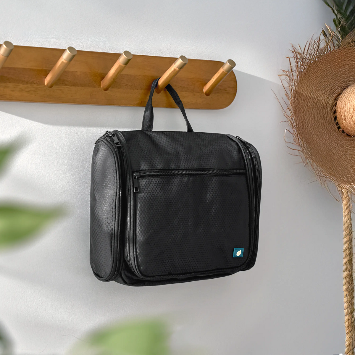 Classic Hanging Organizer Bag