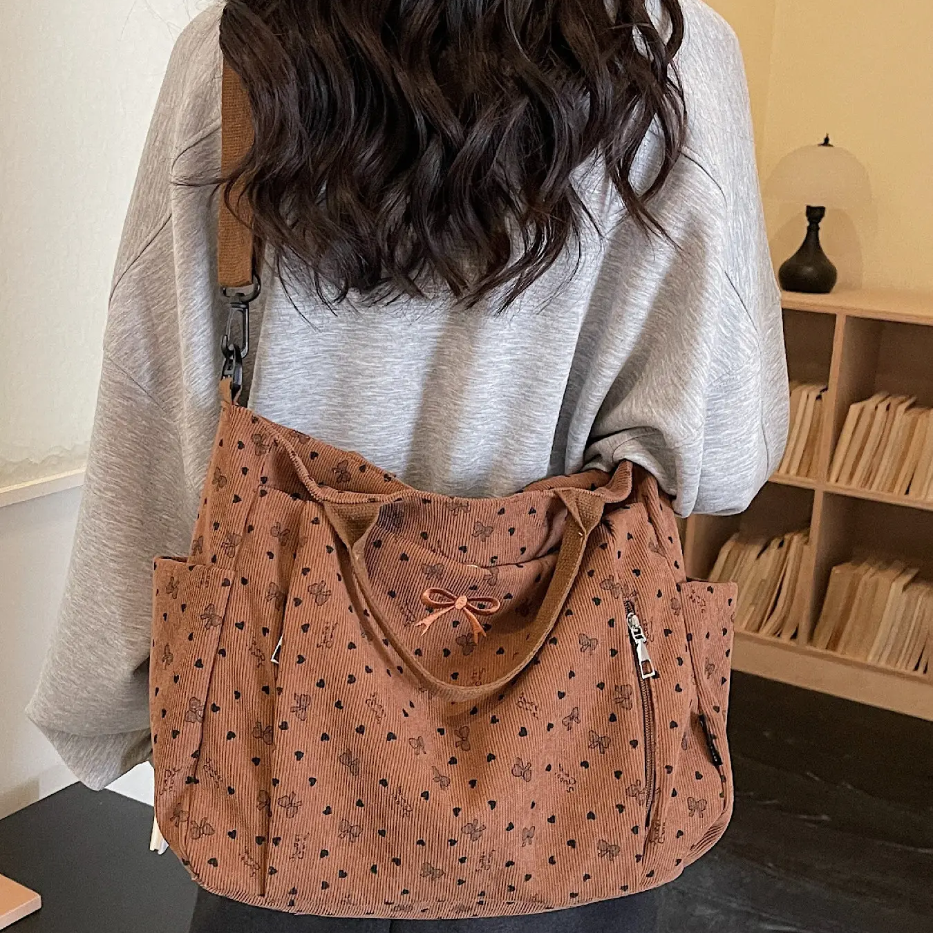 Large Capacity Tote Bag