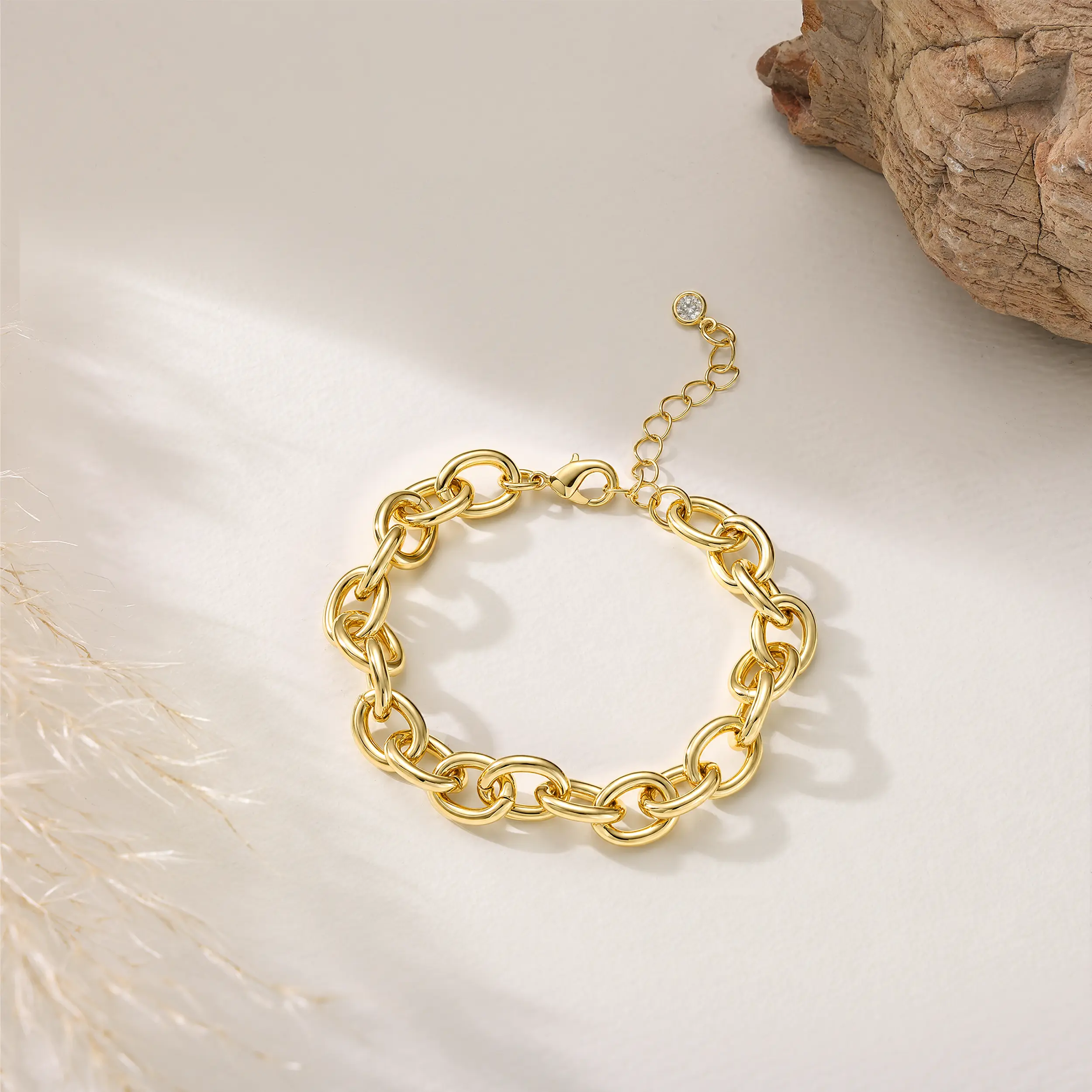 Minimal O Link Bracelet