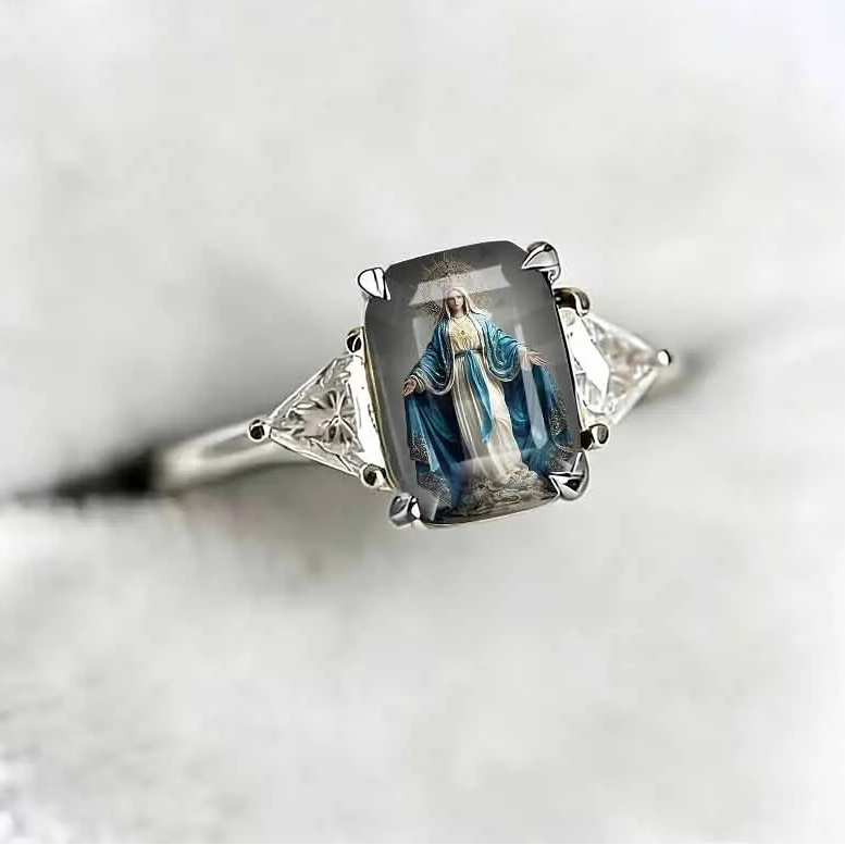 Classical Renaissance Statement Ring